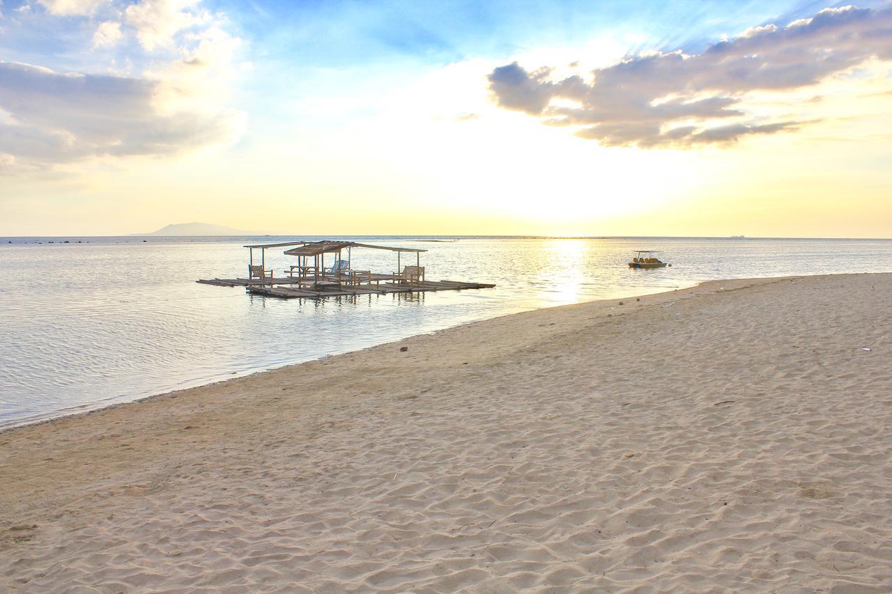 Bella Beach Resort Batangas Lian Extérieur photo