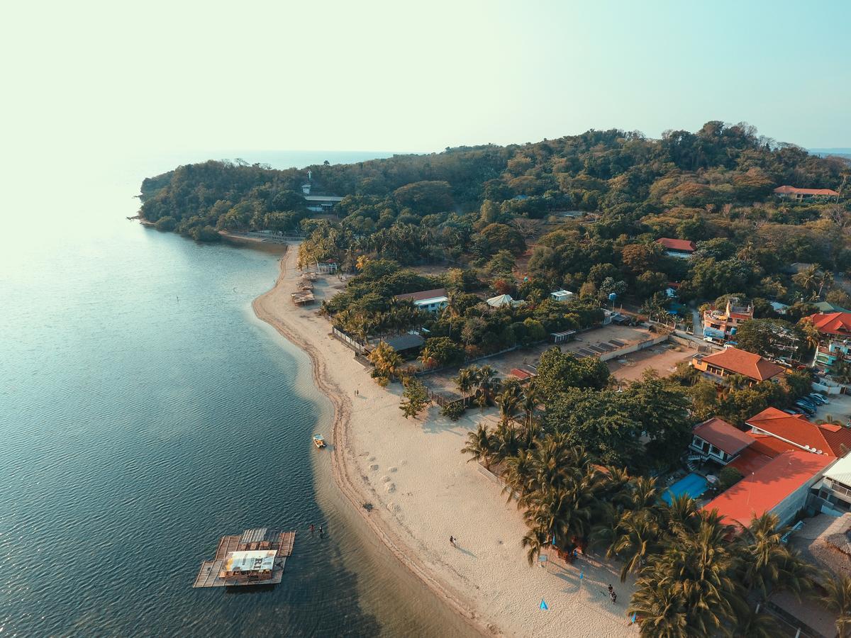 Bella Beach Resort Batangas Lian Extérieur photo